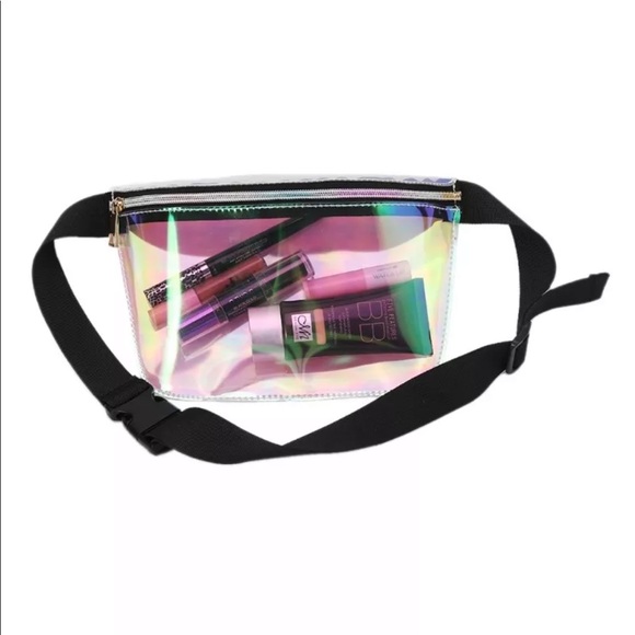 Handbags - New Item✨ Clear Holographic Fanny Pack 💕